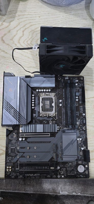 B660 gaming x D4 Gigabyte