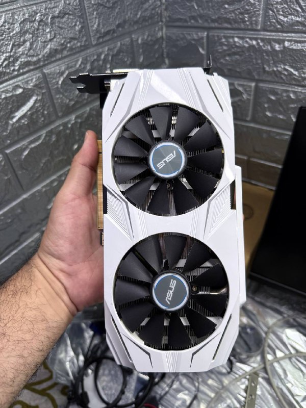 ASUS GTX 1070 8 ГБ