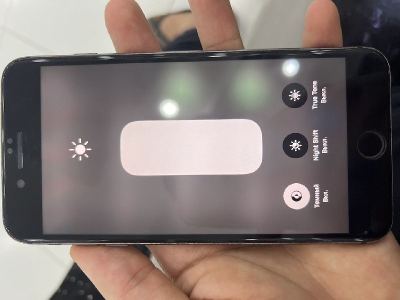 iPhone 8 Plus Apple