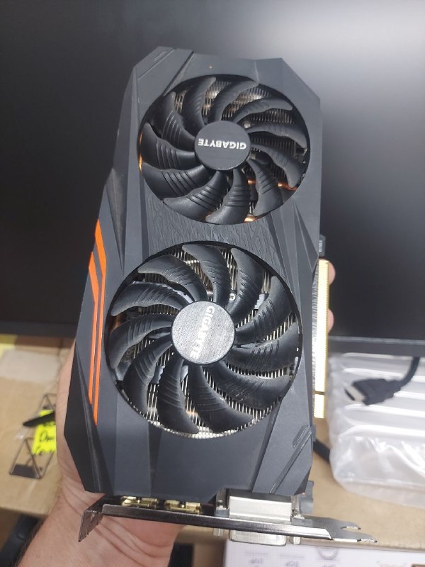 GIGABYTE Rx 580 AORUS 4 ГБ