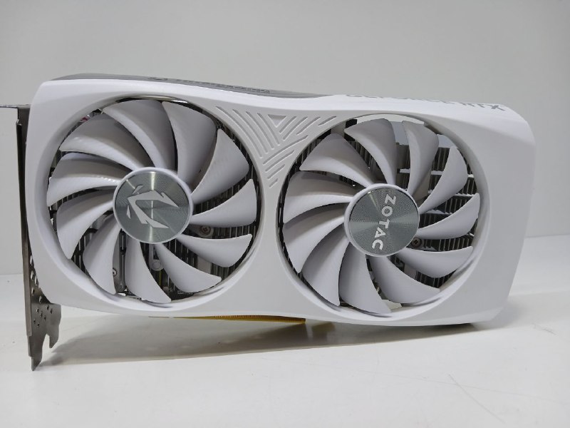 ZOTAC RTX 4060 8 ГБ