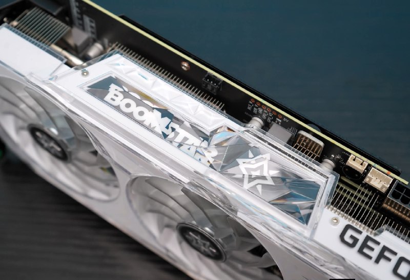 GALAX RTX 5070 12 ГБ