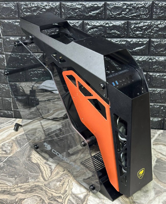 Cougar Cougar Conquer 2xFan ARGB